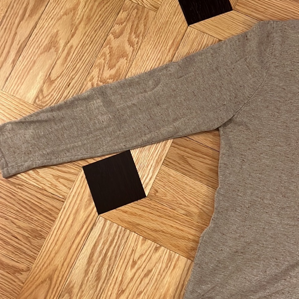 Sweater - Picture 8 of 8